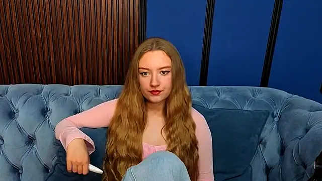 DarcyWilsy online show from 11-19-25, 07:58