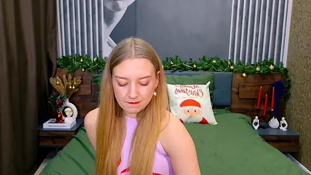 DarcyWilsy online show from 12-15-25, 03:49