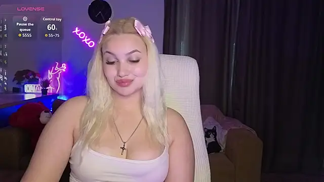 Snapshot of adrelaxina chatting on 04-27-26, 12:25 adrelaxina online show from 04-27-26, 12:25