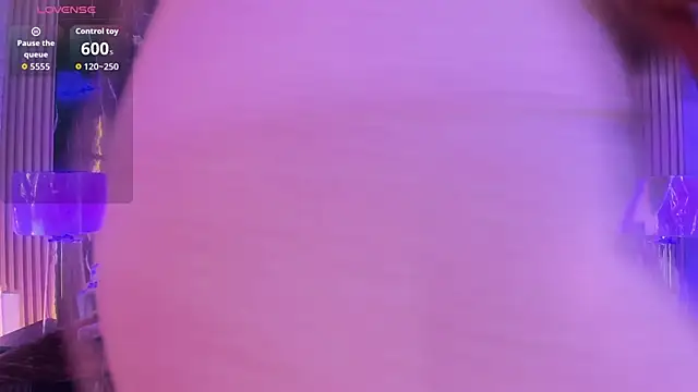 BustyGlow online show from 01-08-26, 10:17