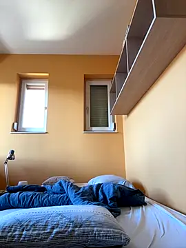 Raveman online show from 10-25-25, 01:51