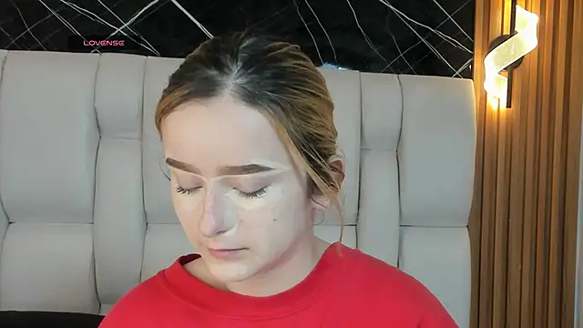 kristal joi dl online show from 11-29-25, 12:52