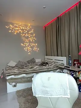 Bellissa  online show from 02-11-26, 04:12