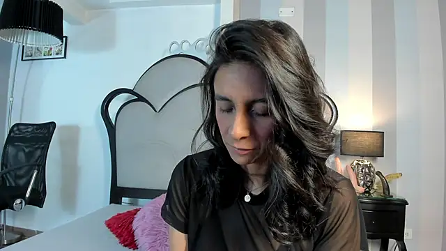 Snapshot of MiaAmore_ chatting on 07-21-26, 06:21 MiaAmore online show from 07-21-26, 06:21
