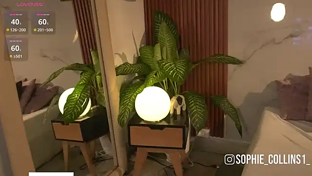 SophieCollins 1 online show from 04-10-26, 11:48