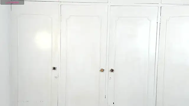 Snapshot of zarek_lux chatting on 01-16-26, 01:37 zarek lux online show from 01-16-26, 01:37