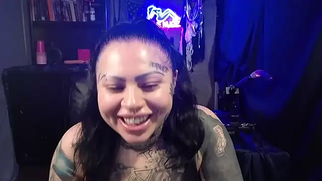 chicanachic13 online show from 04-04-26, 04:04