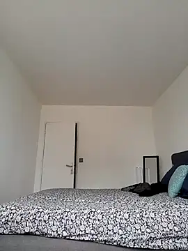 Snapshot of Kinshasa95 chatting on 02-15-26, 08:02 Kinshasa95 online show from 02-15-26, 08:02