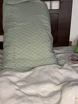 mily 09 online show from 11-27-25, 03:25