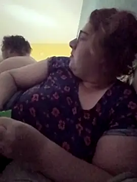 XEmoxkittyx online show from 07-20-26, 08:55