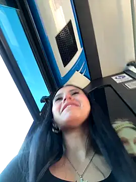 Victoria alson online show from 09-24-25, 01:14