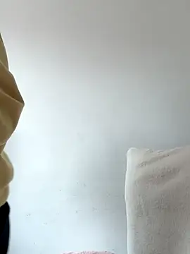 Victoria alson online show from 10-02-25, 02:02