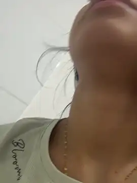 Victoria alson online show from 10-16-25, 03:02