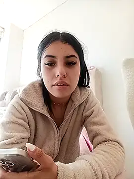 Victoria alson online show from 11-07-25, 02:17