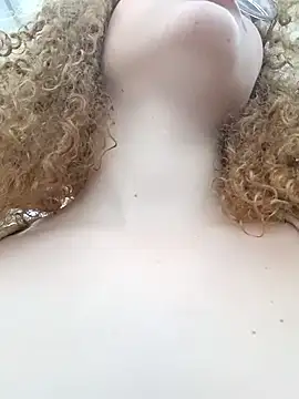 SirenRouge 69 online show from 01-06-26, 07:39