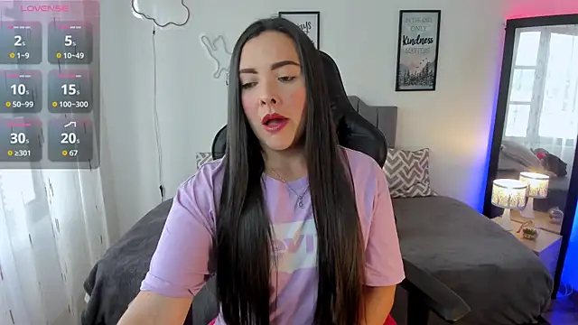 Snapshot of amaia_monet chatting on 09-13-25, 08:08 amaia monet online show from 09-13-25, 08:08