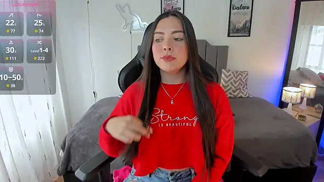 Snapshot of amaia_monet chatting on 09-19-25, 07:03 amaia monet online show from 09-19-25, 07:03