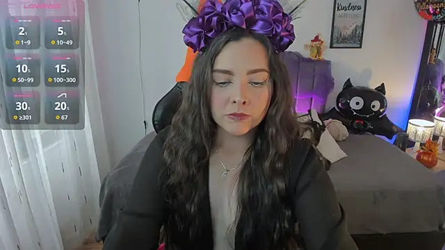 amaia monet online show from 10-31-25, 07:37