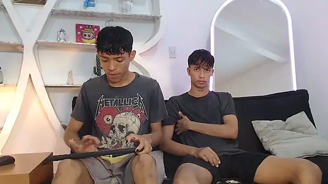 BEAUTY BOYS1 online show from 10-03-25, 07:05