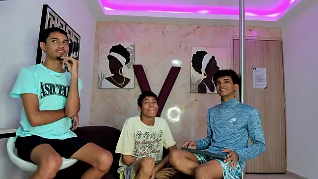 BEAUTY BOYS1 online show from 03-28-26, 01:33