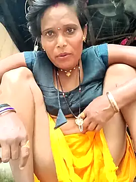 cute diya 12 online show from 10-21-25, 02:56