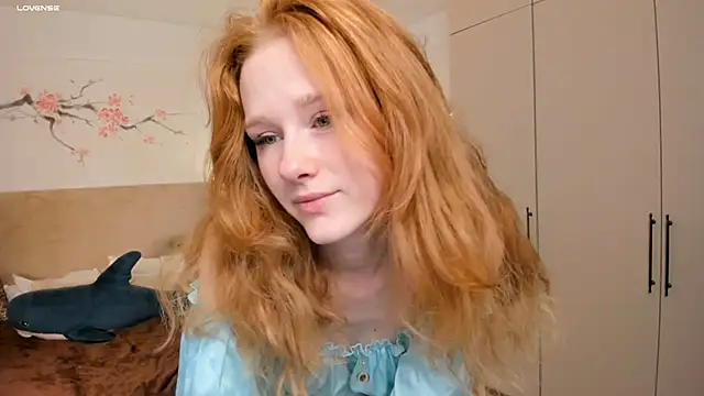 Snapshot of BreezeJam chatting on 06-06-26, 06:34 BreezeJam online show from 06-06-26, 06:34
