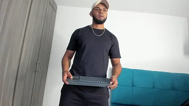 Snapshot of miky_xxx chatting on 10-06-25, 02:31 miky xxx online show from 10-06-25, 02:31