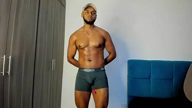 Snapshot of miky_xxx chatting on 10-18-25, 02:36 miky xxx online show from 10-18-25, 02:36