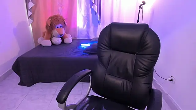 Aron Boyy online show from 04-06-26, 09:16