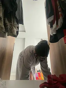 Snapshot of 0gece0 chatting on 04-11-26, 09:02 0gece0 online show from 04-11-26, 09:02