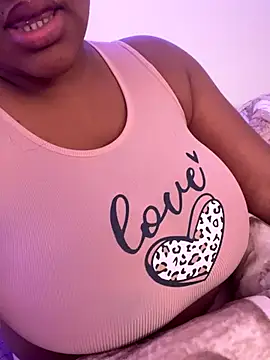 Snapshot of monica0501 chatting on 12-17-25, 07:53 monica0501 online show from 12-17-25, 07:53