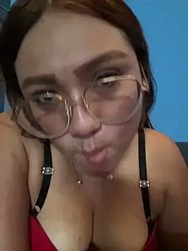 Snapshot of MonicaPinkMx chatting on 05-22-26, 09:42 MonicaPinkMx online show from 05-22-26, 09:42