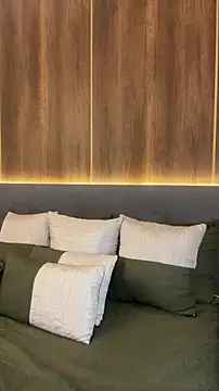 AliceRitter online show from 10-26-25, 06:25