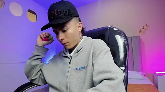 Nascary Fox online show from 04-07-26, 12:38