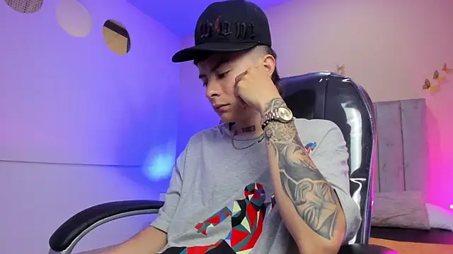 Nascary Fox online show from 04-09-26, 12:32