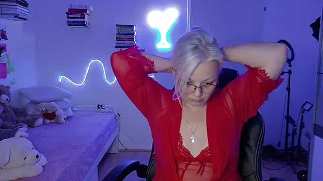 Linsy Kim online show from 04-08-26, 06:08