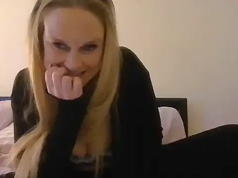 imyourgoodgirl69 online show from 09-17-25, 06:04