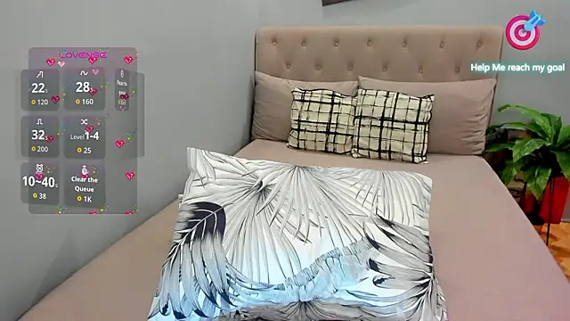 OpheliaMia online show from 03-13-26, 04:52