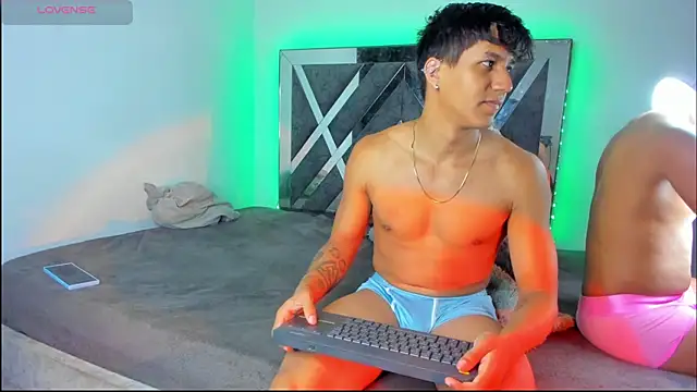 Robertmiller21 online show from 04-08-26, 12:43