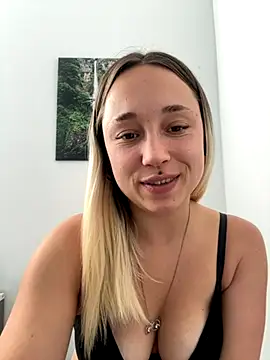 Snapshot of stelli_99 chatting on 09-28-25, 03:06 stelli 99 online show from 09-28-25, 03:06