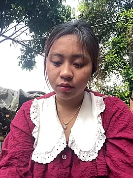 Snapshot of maianhcute chatting on 04-20-26, 12:57 maianhcute online show from 04-20-26, 12:57