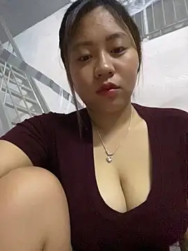 Snapshot of maianhcute chatting on 05-21-26, 10:06 maianhcute online show from 05-21-26, 10:06