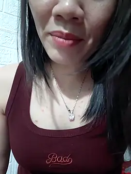 Snapshot of Singlemom69x chatting on 11-14-25, 02:32 Singlemom69x online show from 11-14-25, 02:32