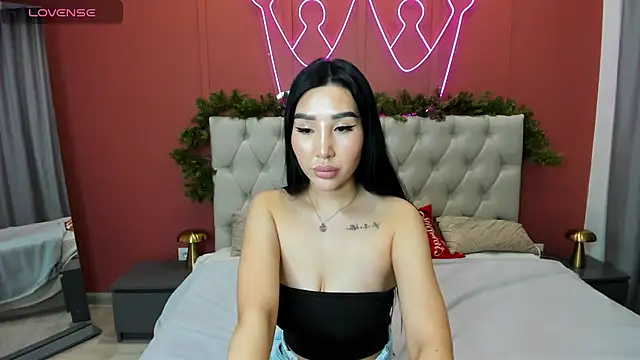 Snapshot of Jennifer_Munoz chatting on 12-05-25, 07:39 Jennifer Munoz online show from 12-05-25, 07:39