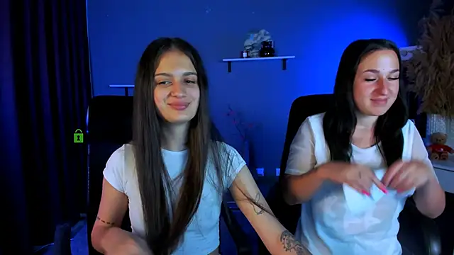 Snapshot of talia_seduce chatting on 09-12-25, 12:49 talia seduce online show from 09-12-25, 12:49