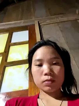 Ngoc-bbi online show from 12-14-25, 02:33