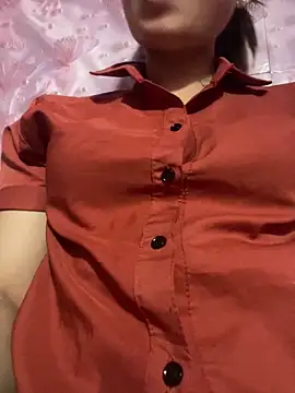 Snapshot of Ngoc-bbi chatting on 06-18-26, 01:48 Ngoc-bbi online show from 06-18-26, 01:48