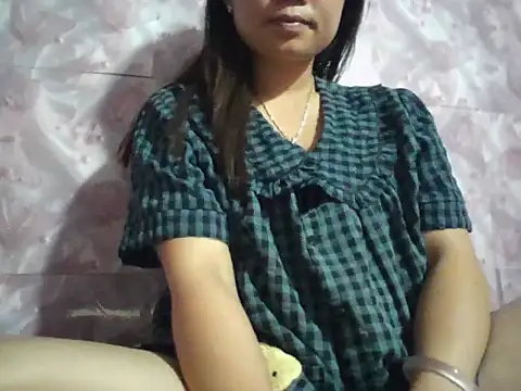 Snapshot of Ngoc-bbi chatting on 07-12-26, 03:47 Ngoc-bbi online show from 07-12-26, 03:47