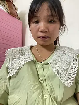 Snapshot of Ngoc-bbi chatting on 07-22-26, 04:48 Ngoc-bbi online show from 07-22-26, 04:48