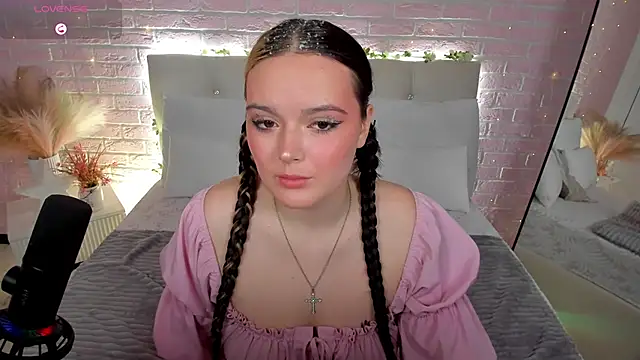 HeyMary online show from 09-19-25, 05:09